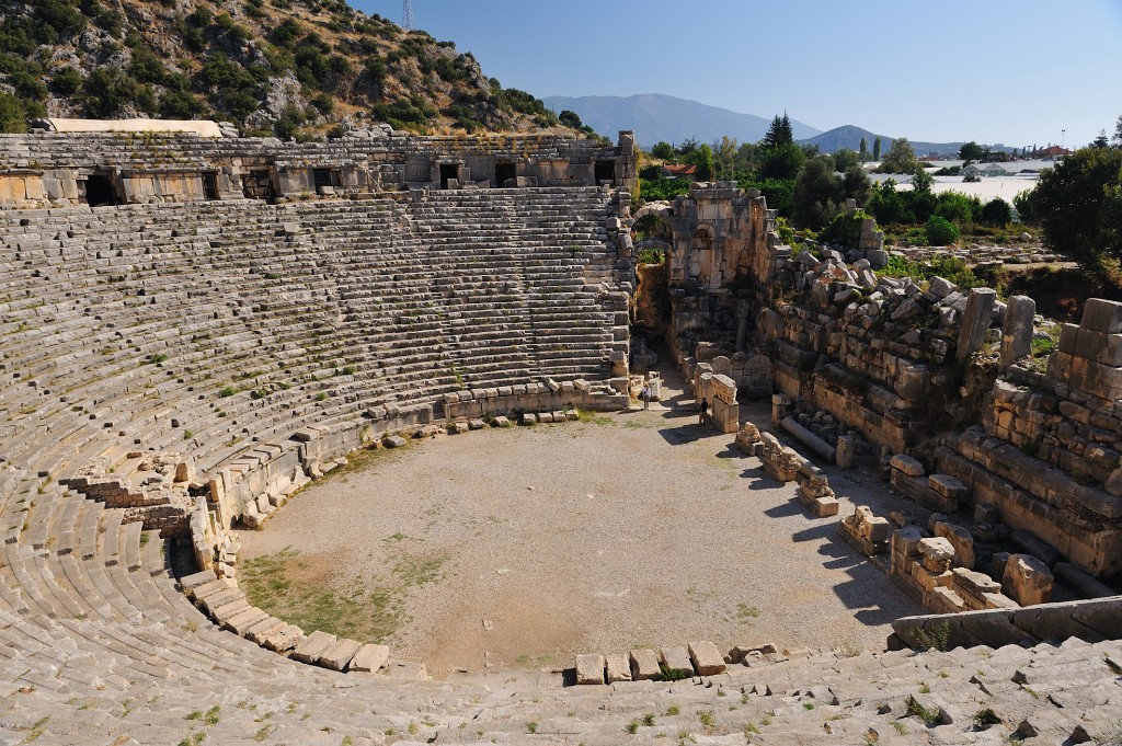 Kas-10-2009-036.jpg - Das Amphitheater in Myra.