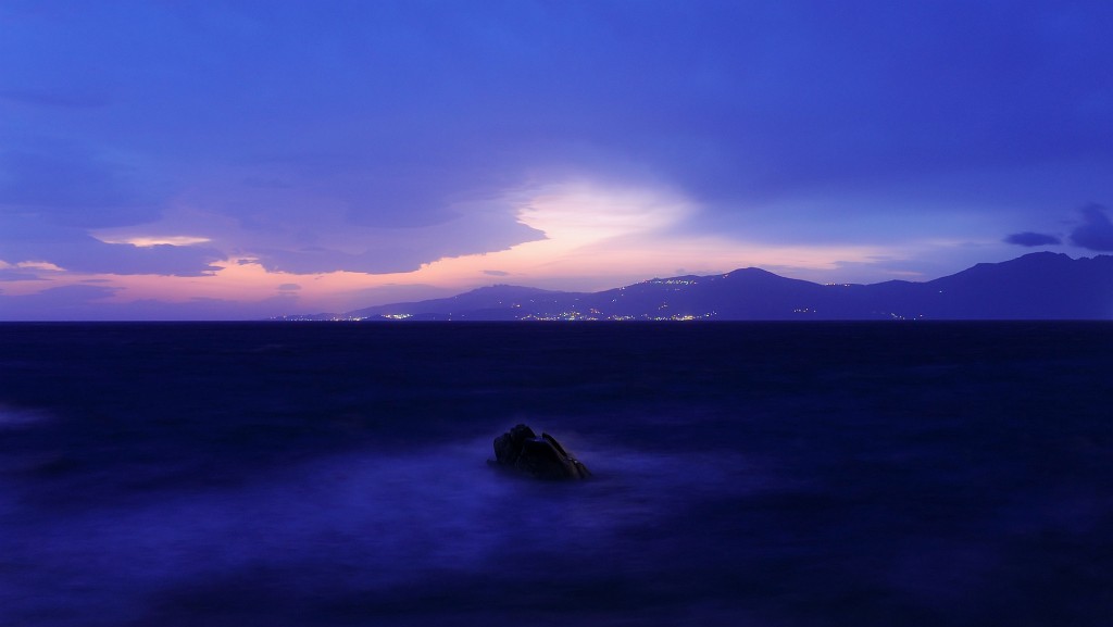 Kykladen-062009-097.jpg - Bald ist es ganz dunkel über Mykonos.