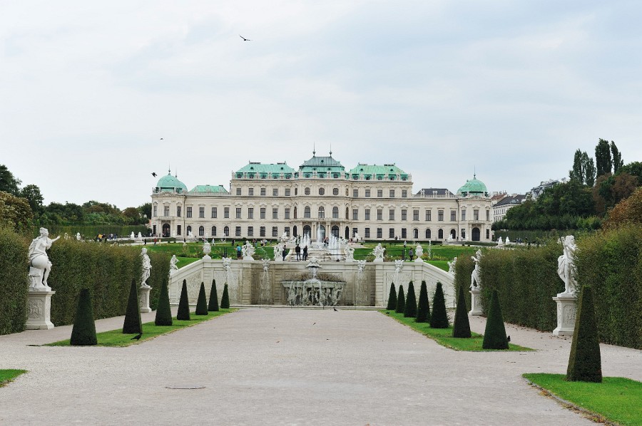 Wien-067.JPG - Dies ist wohl das Hauptgebäude. Innen gibt es die größte Sammlung von Bildern Gustav Klimts.